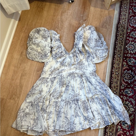 Floral Ruffle White Dress - Picture 4 of 5